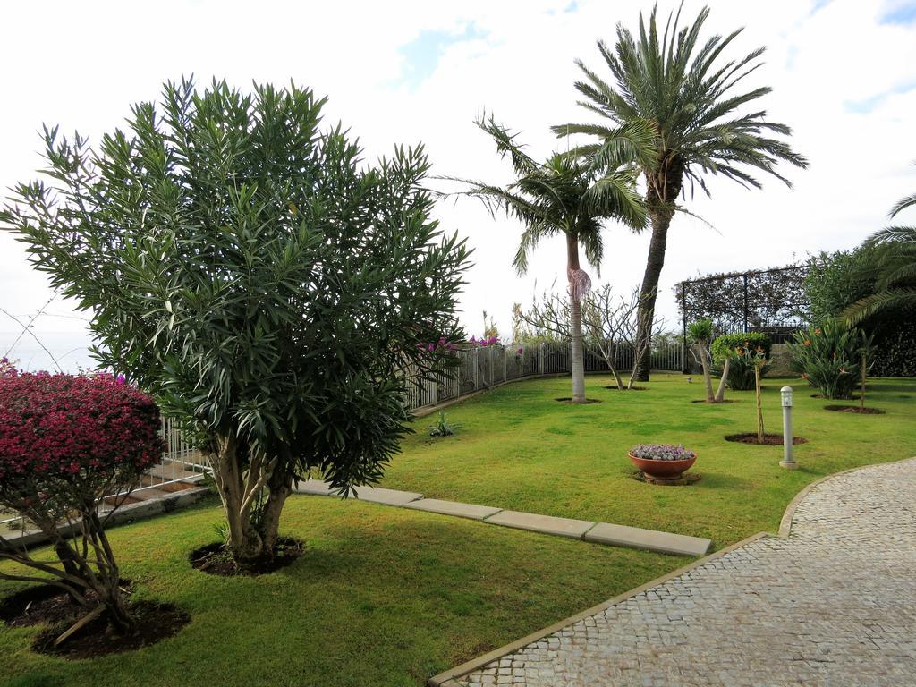 Finest Rentals - Beachfront Penthouse Φουνκάλ Δωμάτιο φωτογραφία